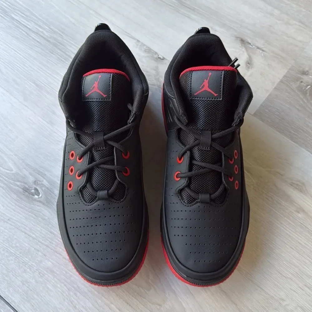 Nike Air JORDAN Jordan Max Aura 5‎ Shoes black/red size 7 NWT in Box
